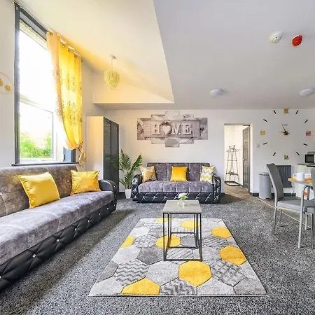 -f5gh- For Relaxed & Cosy Stay, Free Parking, Wifi Apartment Leeds (West Yorkshire)