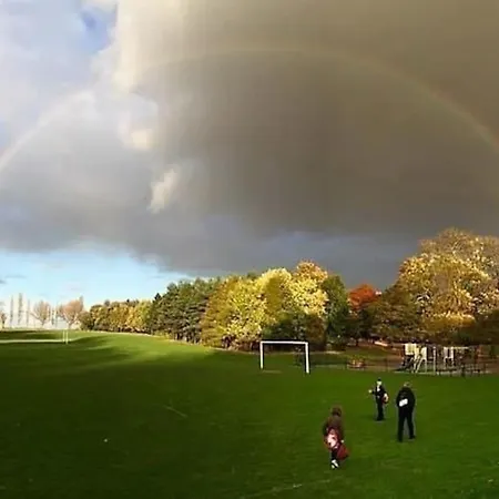 -f5gh- For Relaxed & Cosy Stay, Free Parking, Wifi *