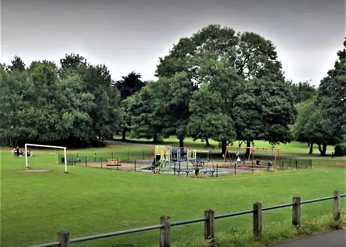 -f5gh- For Relaxed & Cosy Stay, Free Parking, Wifi Leeds (West Yorkshire)