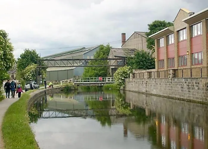 -f5gh- For Relaxed & Cosy Stay, Free Parking, Wifi