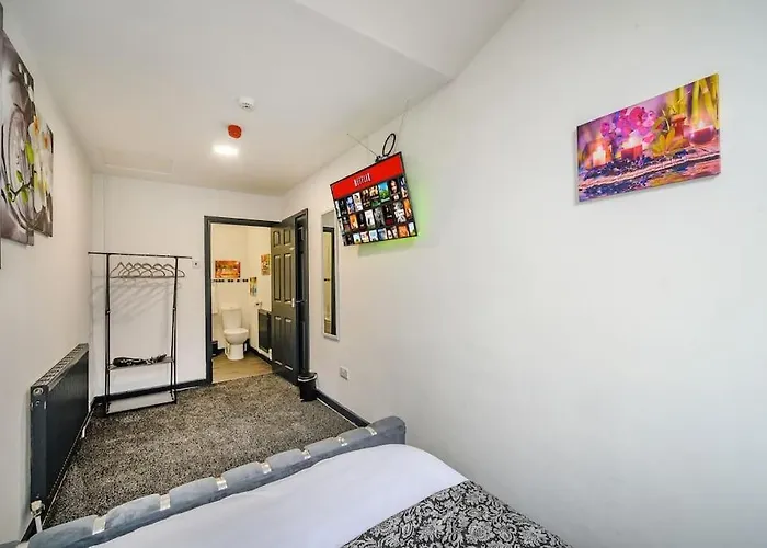 -f5gh- For Relaxed & Cosy Stay, Free Parking, Wifi Apartament Leeds (West Yorkshire)