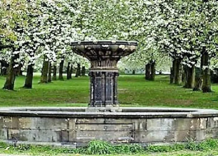 -f5gh- For Relaxed & Cosy Stay, Free Parking, Wifi