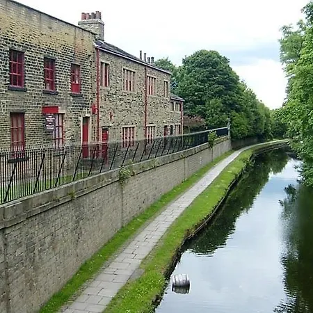 Appartement -f5gh- For Relaxed & Cosy Stay, Free Parking, Wifi Leeds (West Yorkshire)